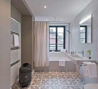 Kettenbrucke Suite Badezimmer