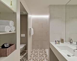 Kettenbrucke Zimmer Bad 1