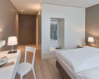 Kettenbruecke Zimmer Totale