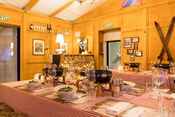 Urchig eingerichtetes Fondue-Chalet im Zollhuus Aarau